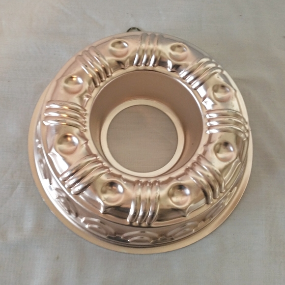 Two Vintage Copper Molds - Jello Molds - Wall Hangings - Picture 3 of 13